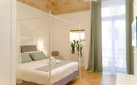Apulialux - San Lorenzo Luxury Apartment Con Jacuzzi In Centro