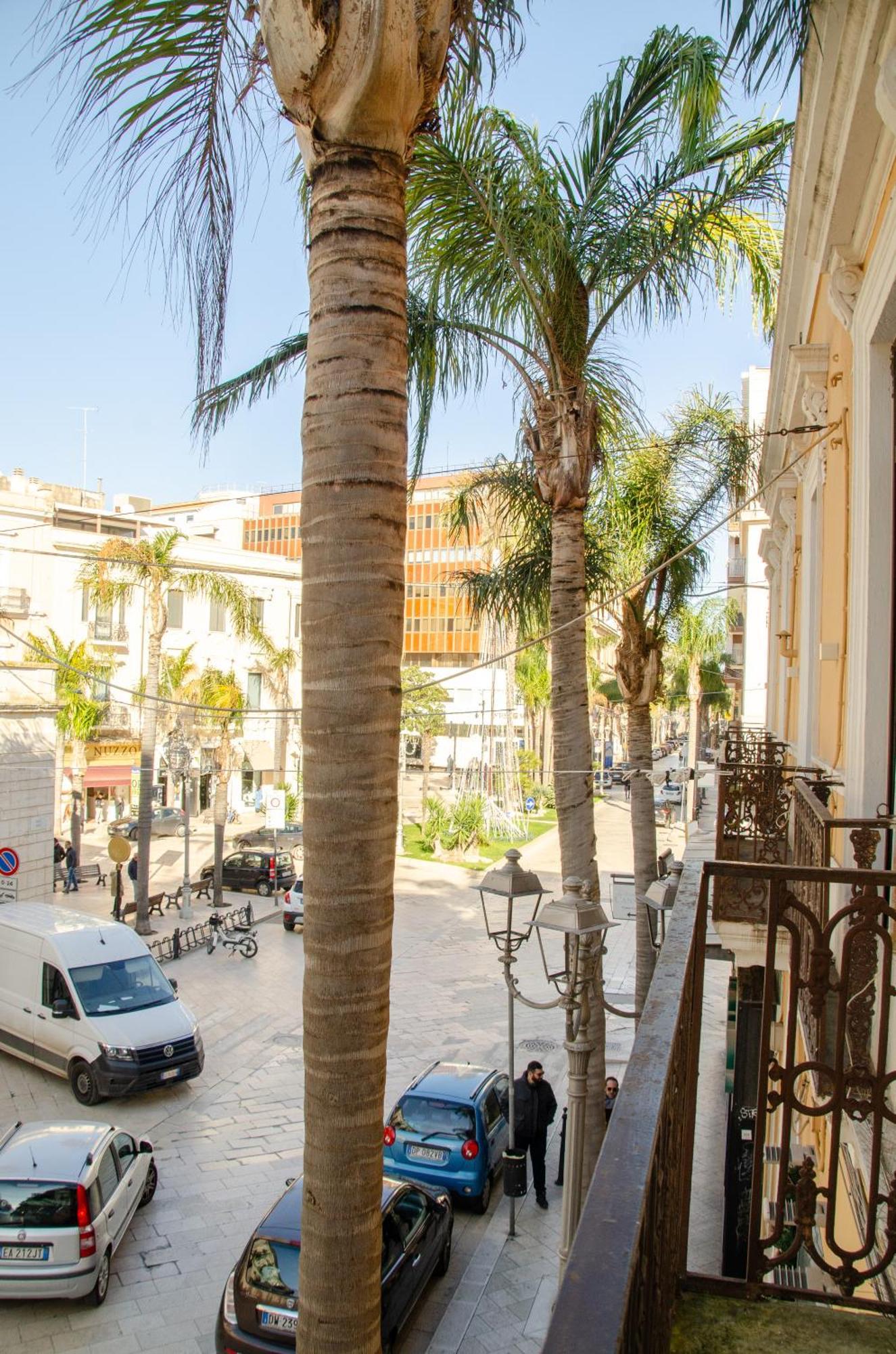 Apulialux - San Lorenzo Luxury Apartment Con Jacuzzi In Centro Brindisi Buitenkant foto