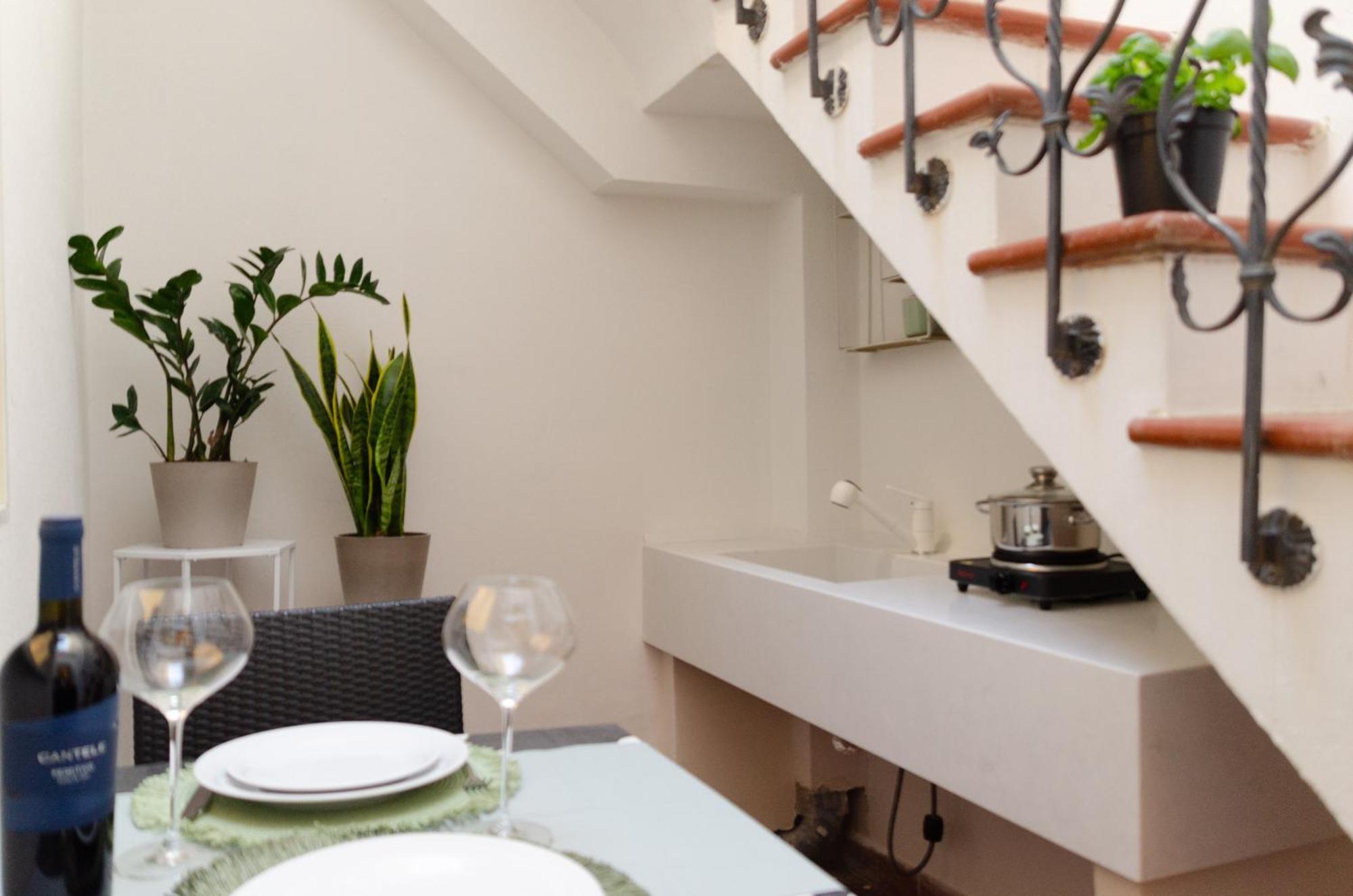 Apulialux - San Lorenzo Luxury Apartment Con Jacuzzi In Centro Brindisi Buitenkant foto